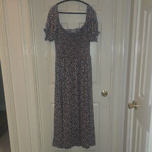 Floral‎ Smocked Midi Dress